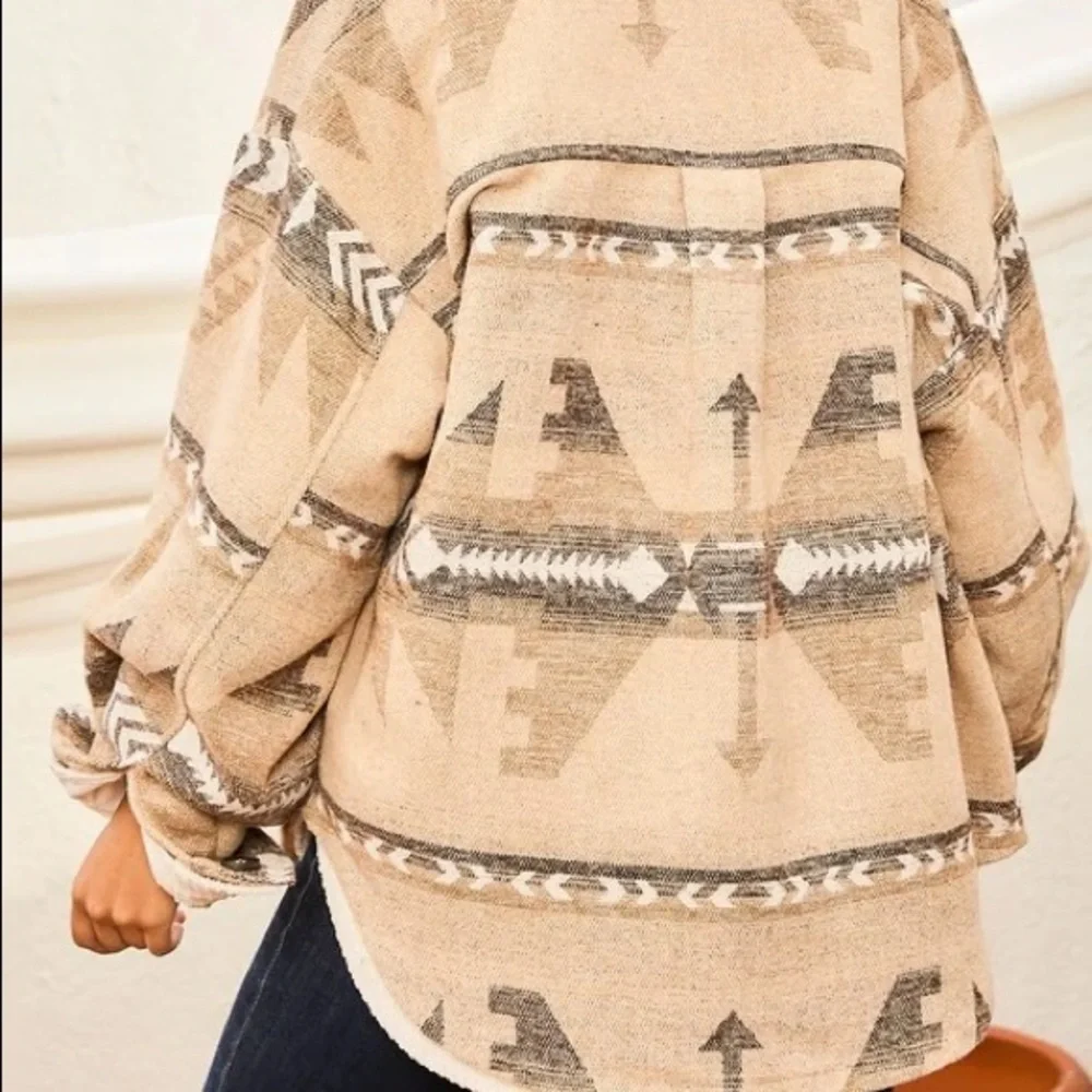 Aztec Jacket - Picture 2 of 2